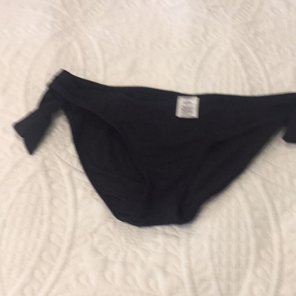 Bikini bottoms